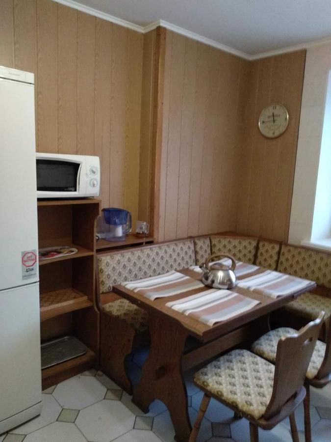 4-X Apartments Center Wi-Fi С 3-Мя Спальнями 95М2 Chernihiv Exterior photo